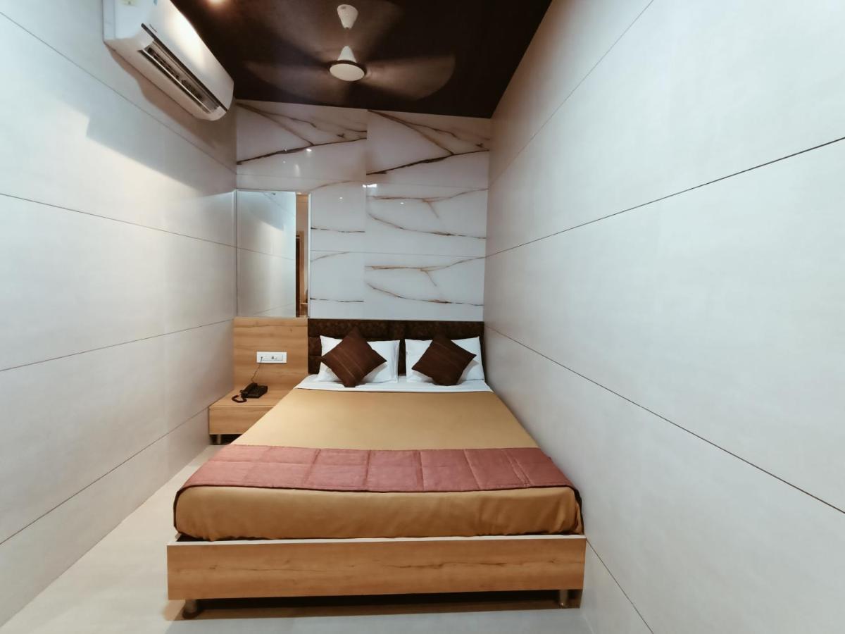 Hotel Prasad Nx มุมไบ ภายนอก รูปภาพ