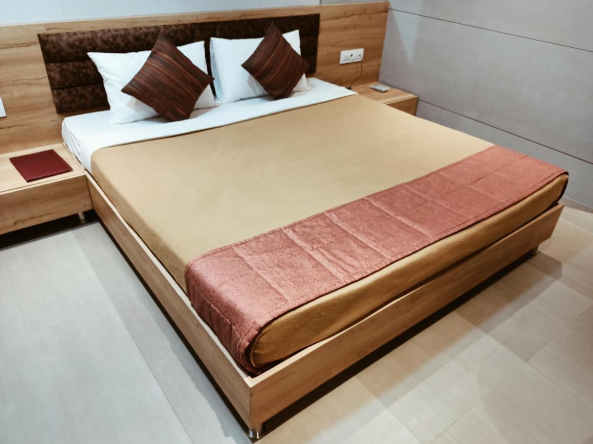 Hotel Prasad Nx มุมไบ ภายนอก รูปภาพ