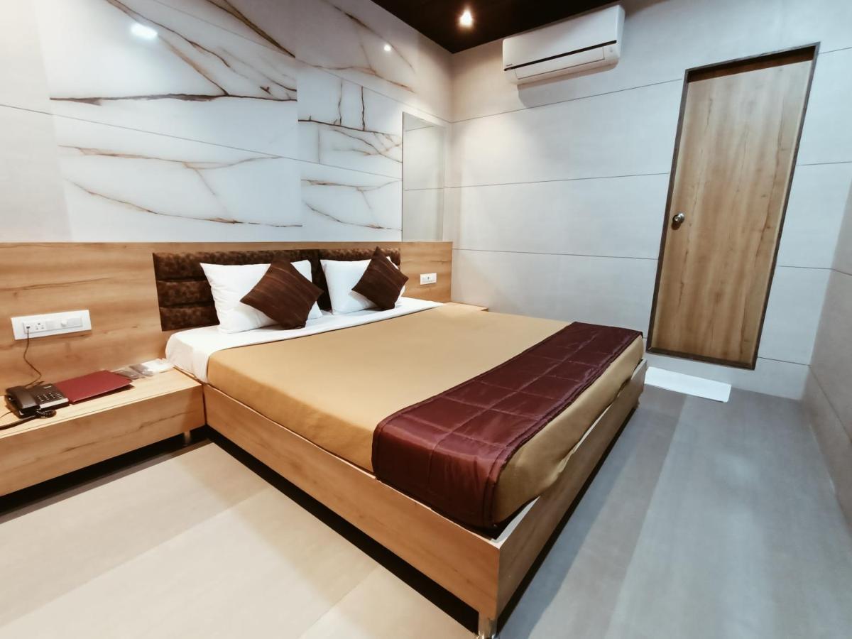 Hotel Prasad Nx มุมไบ ภายนอก รูปภาพ