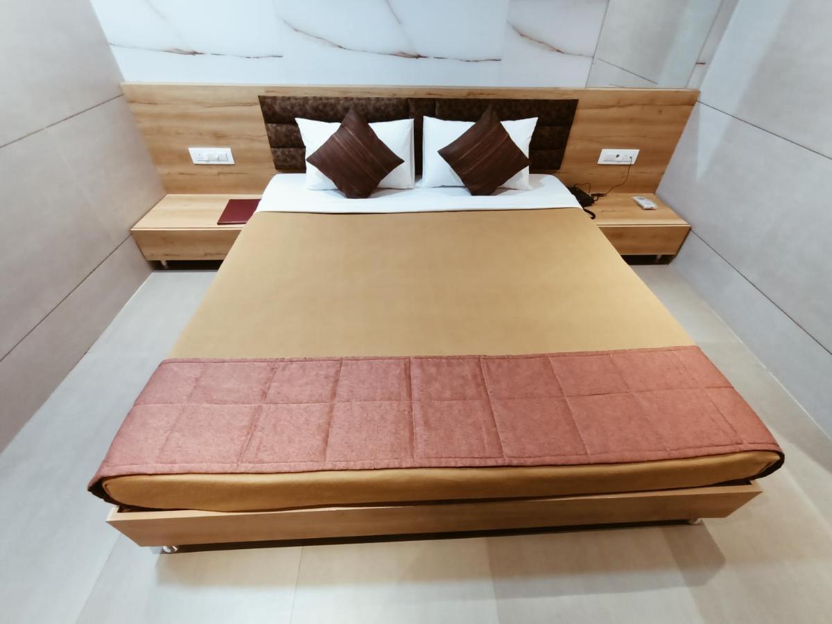 Hotel Prasad Nx มุมไบ ภายนอก รูปภาพ
