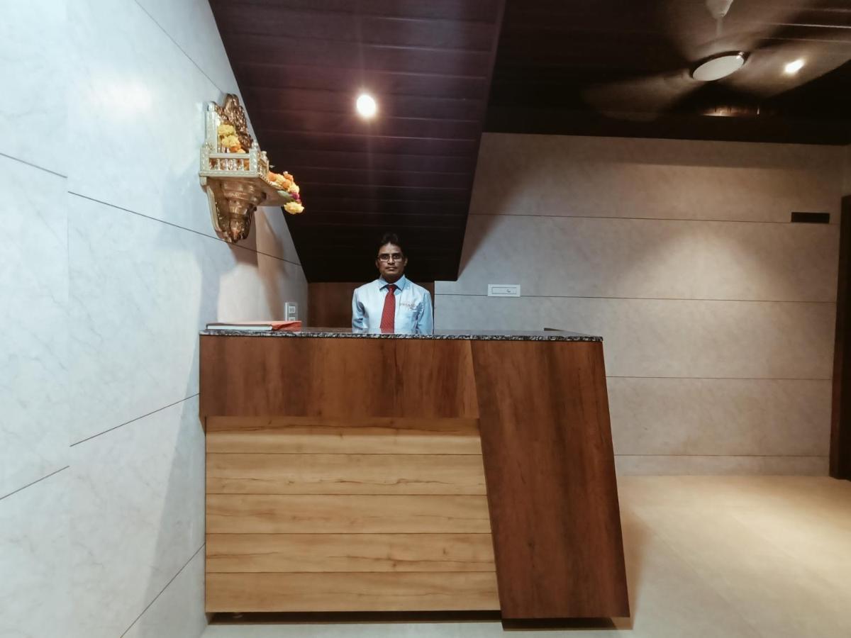Hotel Prasad Nx มุมไบ ภายนอก รูปภาพ