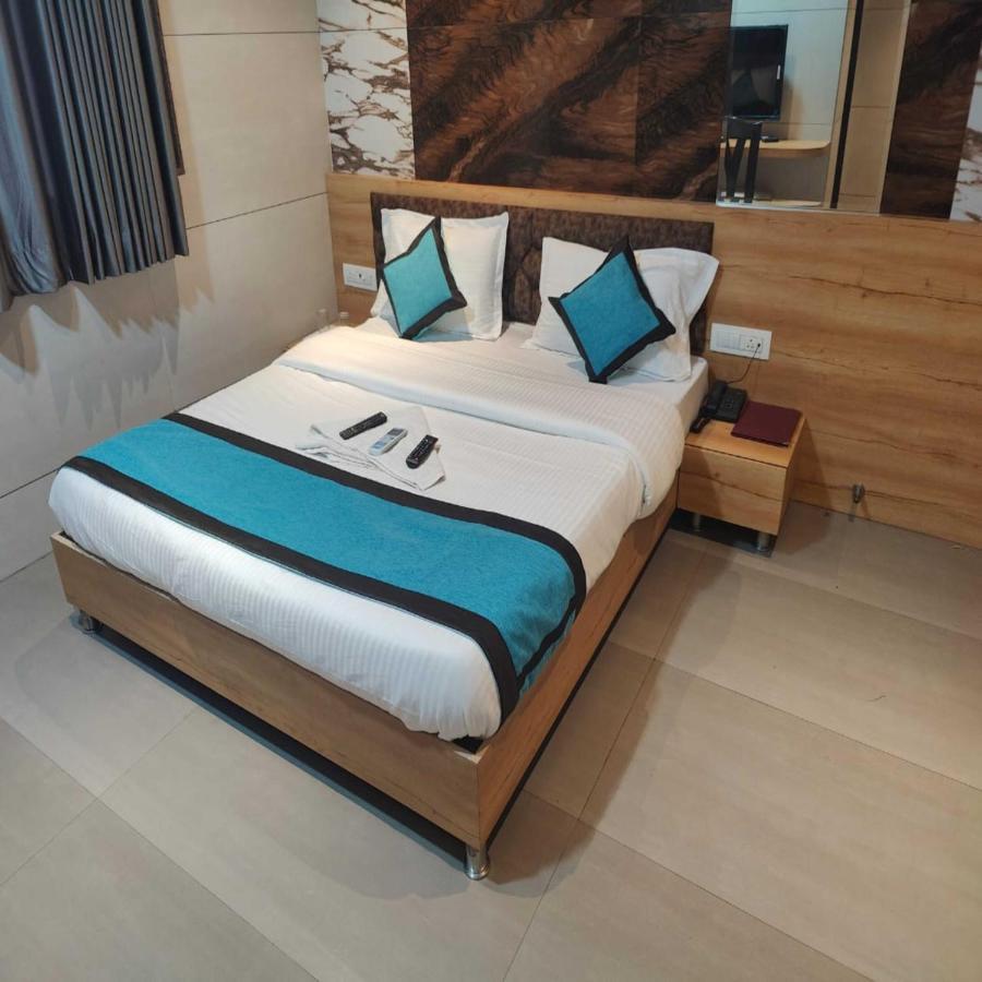 Hotel Prasad Nx มุมไบ ภายนอก รูปภาพ